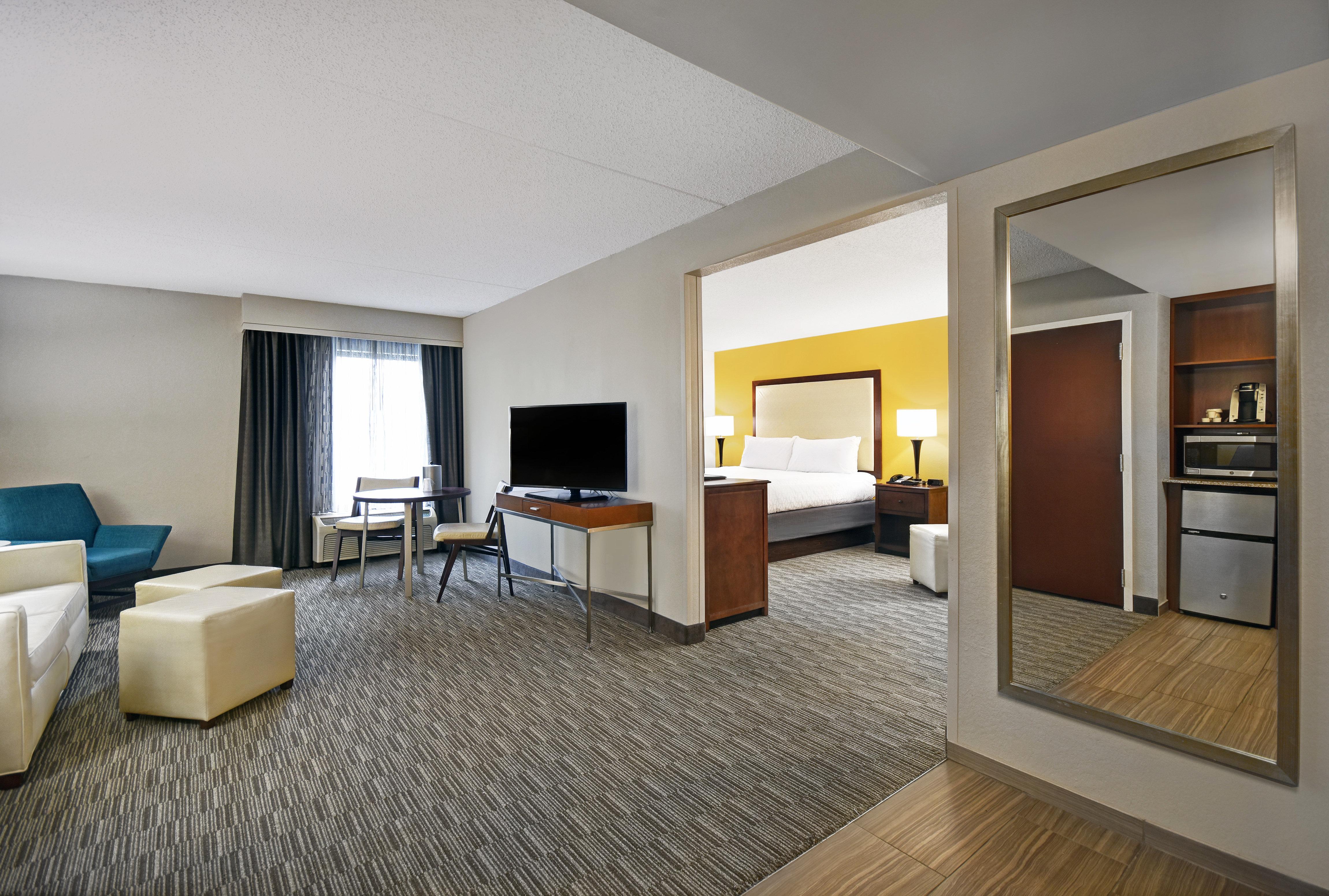 Holiday Inn Express & Suites Cincinnati Riverfront, An Ihg Hotel Ковингтон Экстерьер фото